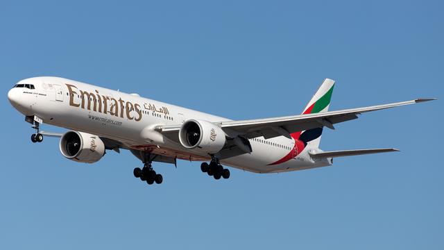 A6-EPZ::Emirates Airline